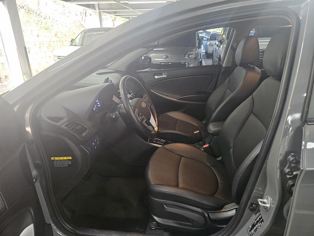 HYUNDAI Accent 2019 Gris - Importación desde Corea - HF Imports Iquique - Foto 17