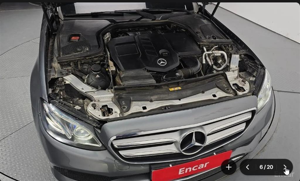 Mercedes Benz E class - Vista 5