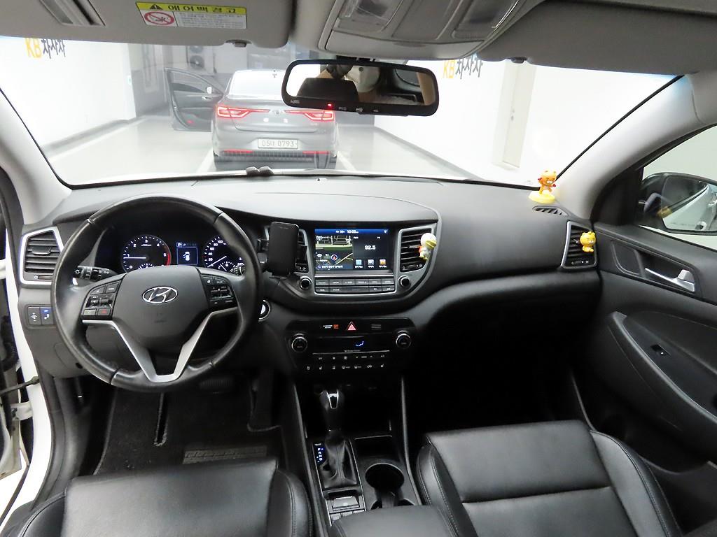 HYUNDAI Tucson - Vista 6