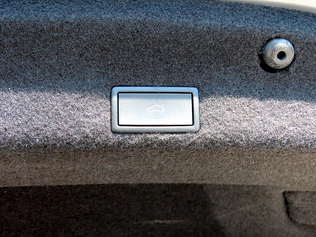 Volkswagen Passat 2022 Gris - Importación desde Corea - HF Imports Iquique - Foto 17