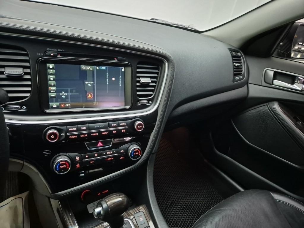 KIA K5 - Vista 10