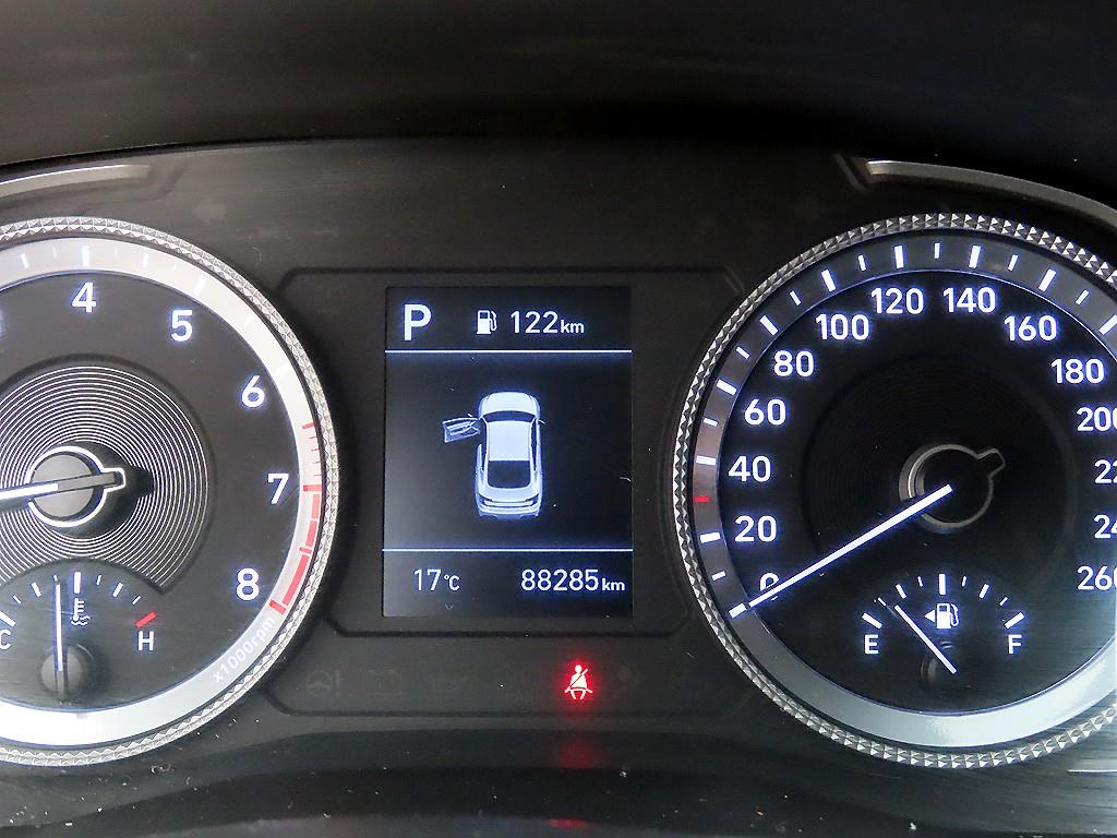HYUNDAI Sonata - Vista 9