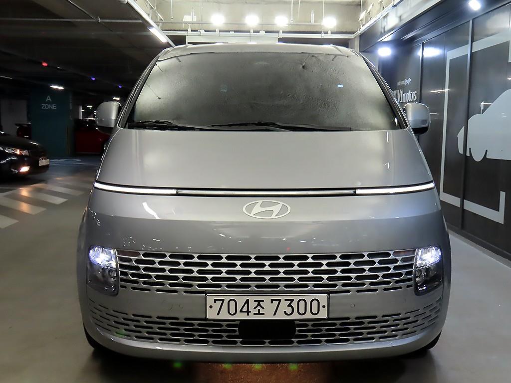 HYUNDAI Staria - Vista 2