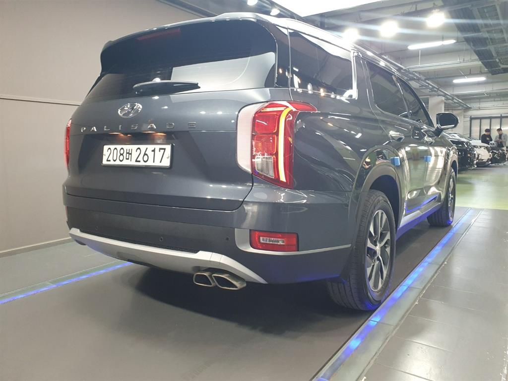 HYUNDAI Palisade - Vista 5