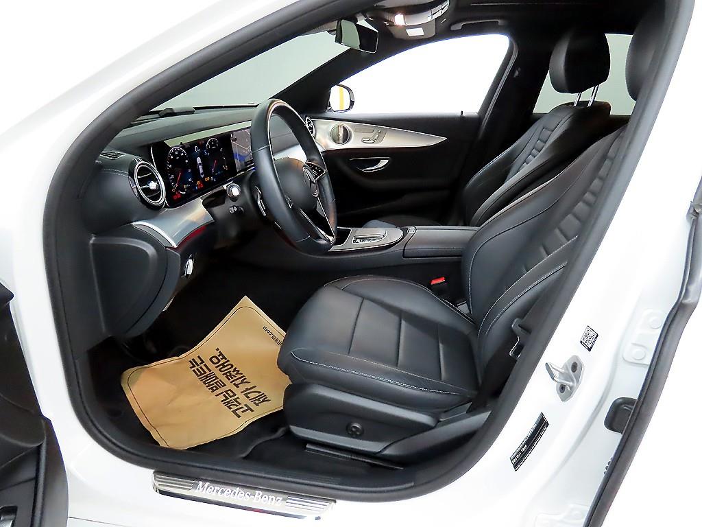 Mercedes Benz E class - Vista 5