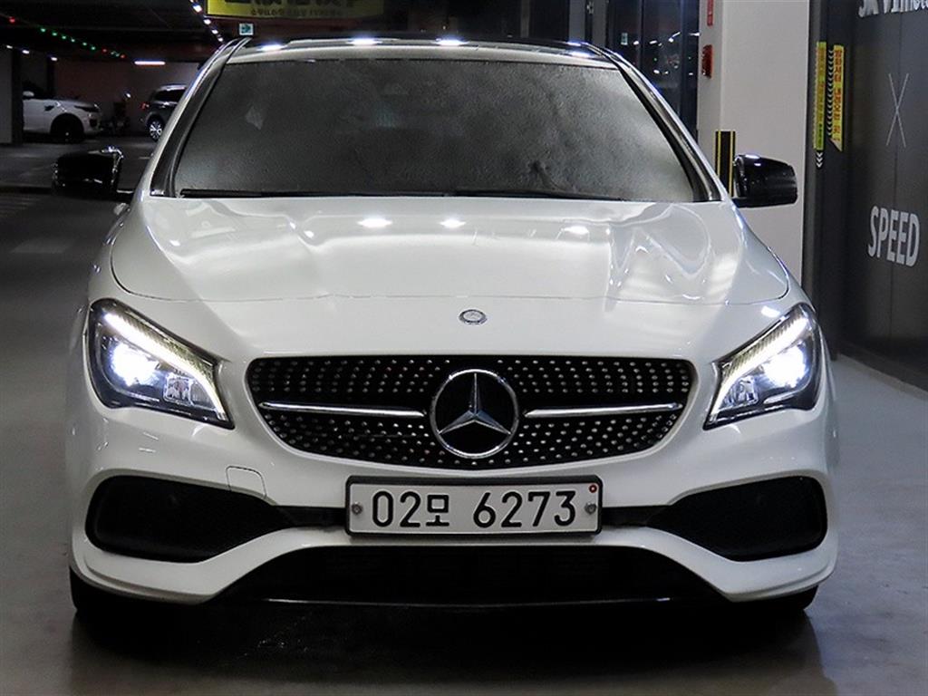 Mercedes Benz CLA Class - Vista 2