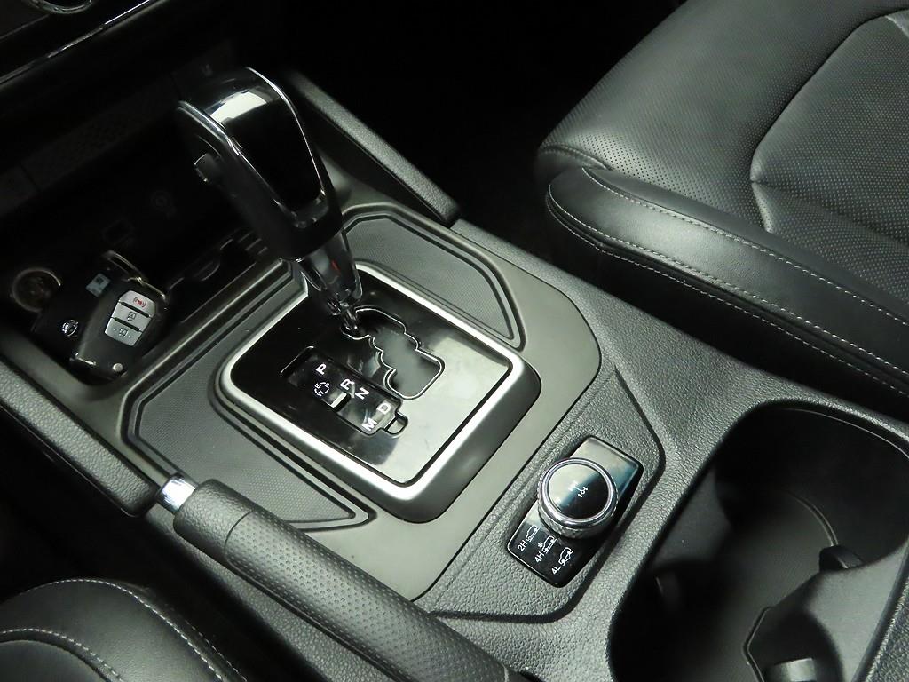 Ssangyong Rexton - Vista 10