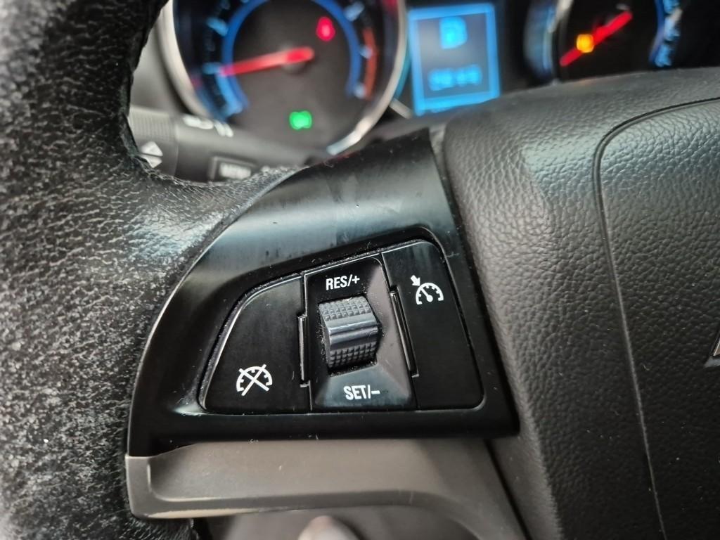 Chevrolet Cruise 2016 Blanco - Importación desde Corea - HF Imports Iquique - Foto 16