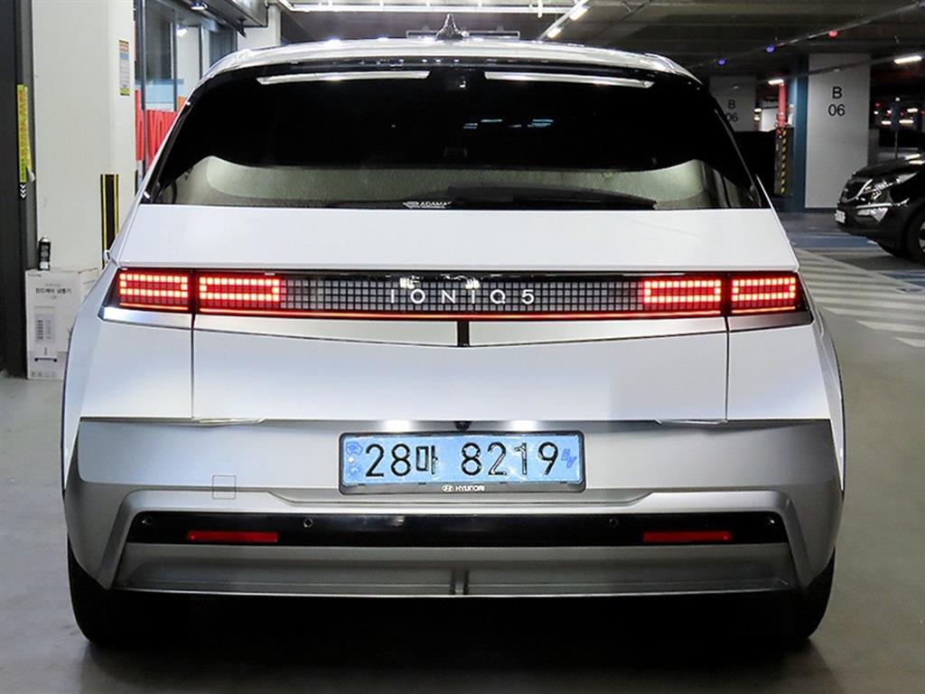 HYUNDAI Ioniq 5 - Vista 5