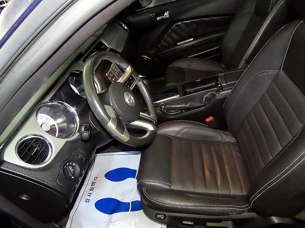 Ford Mustang - Vista 6