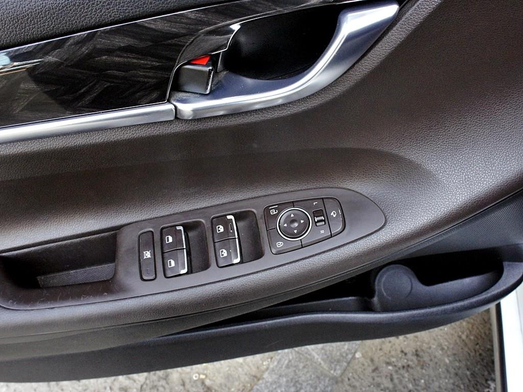 HYUNDAI Grandeur 2018 Blanco - Importación desde Corea - HF Imports Iquique - Foto 12