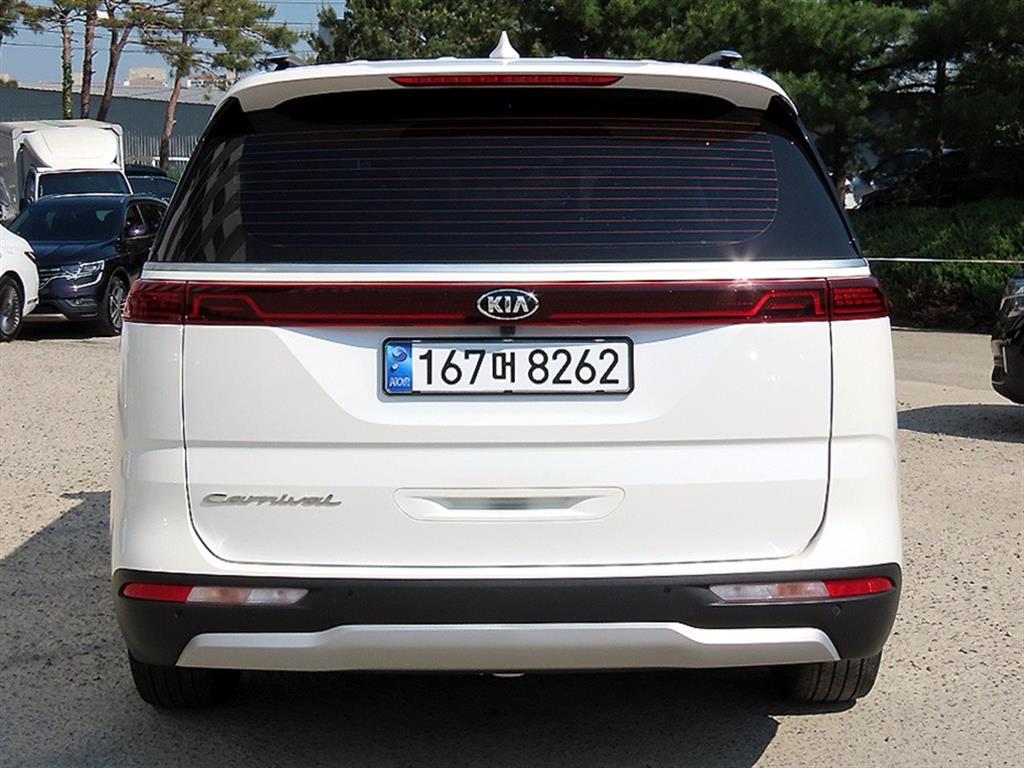 KIA Carnival - Vista 4