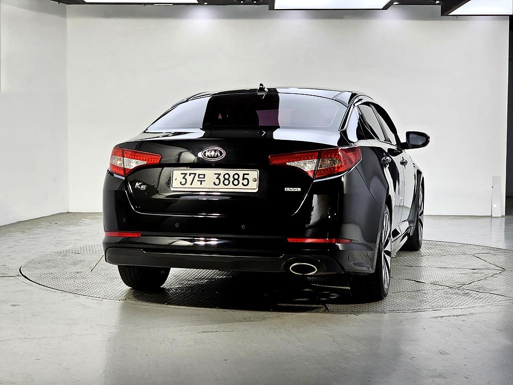 KIA K5 - Vista 3