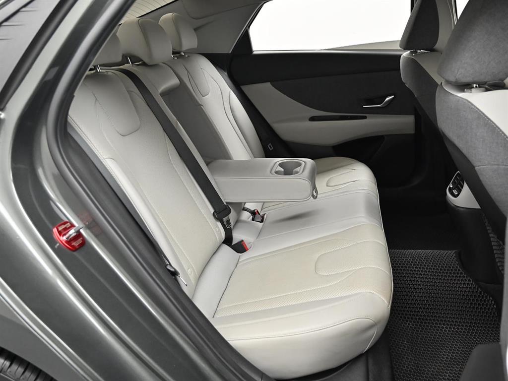 HYUNDAI Avante - Vista 11