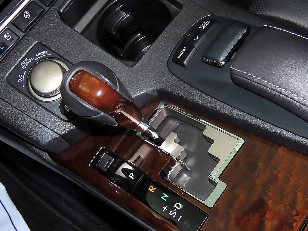 Lexus ES - Vista 12