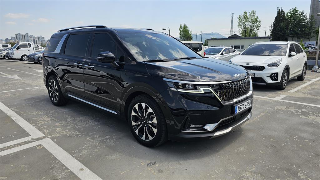 KIA Carnival - Vista 2