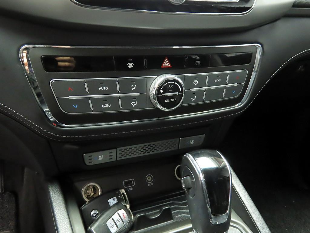 Ssangyong Rexton - Vista 9