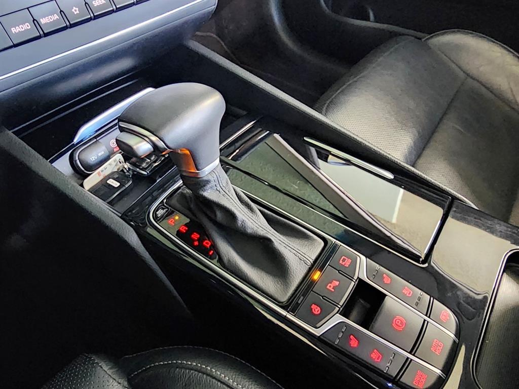 KIA K7 - Vista 10