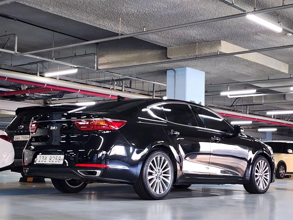 KIA K7 - Vista 4
