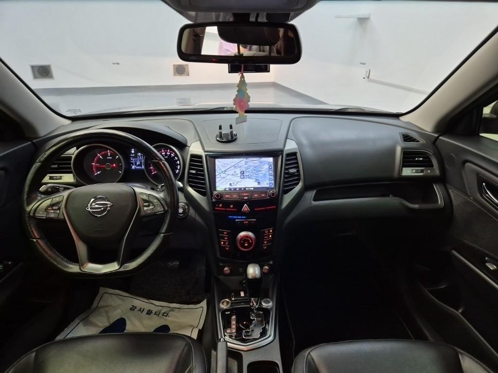 Ssangyong Tivoli - Vista 7