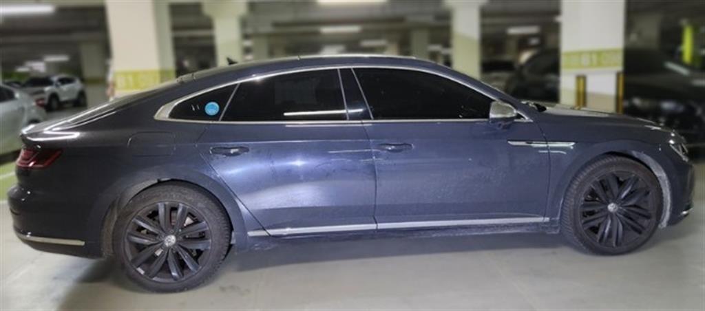 Volkswagen Arteon - Vista 4