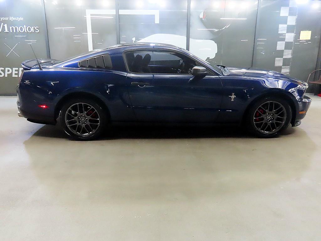 Ford Mustang - Vista 3