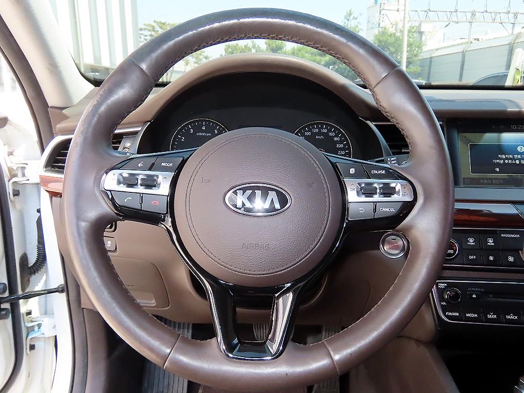 KIA K7 - Vista 8