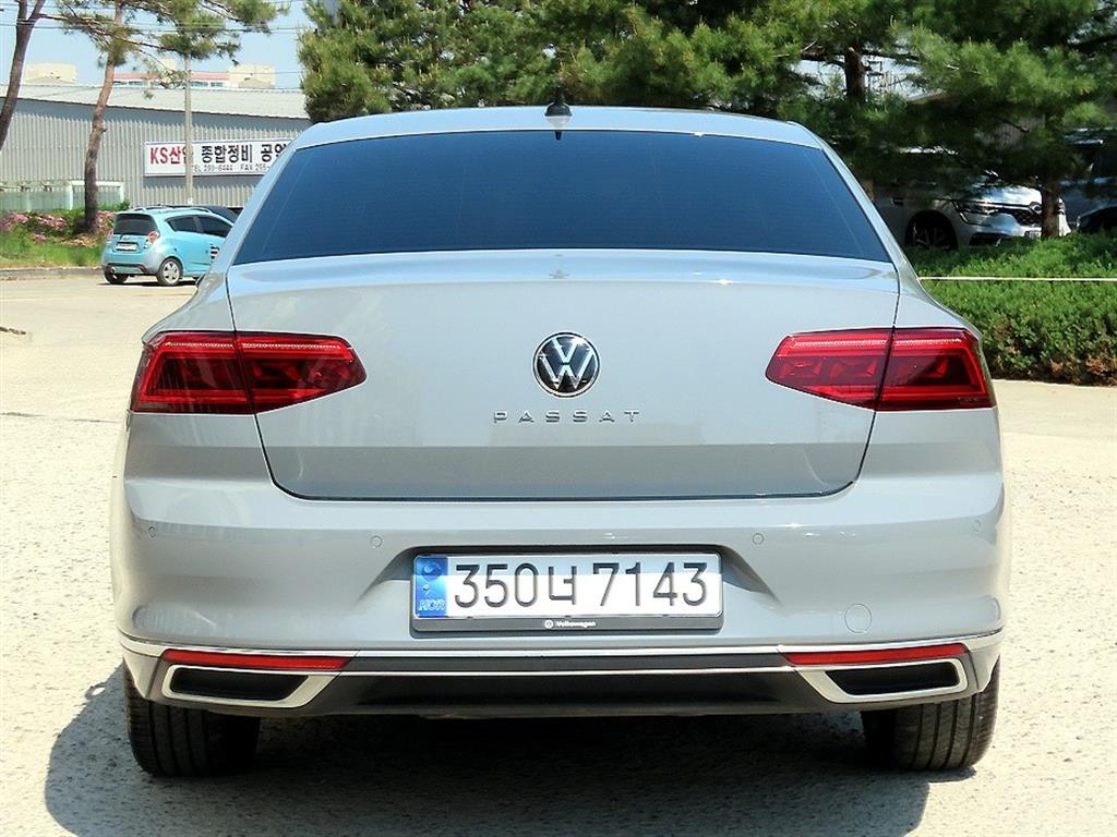 Volkswagen Passat - Vista 4