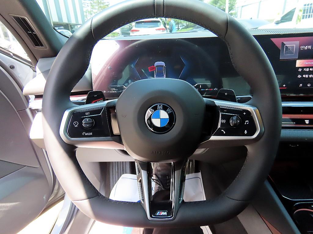 BMW 5 Series - Vista 8