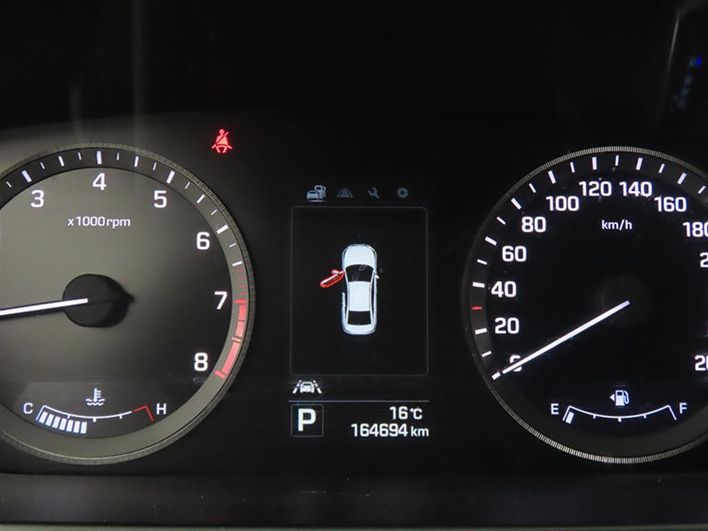 HYUNDAI Sonata - Vista 9