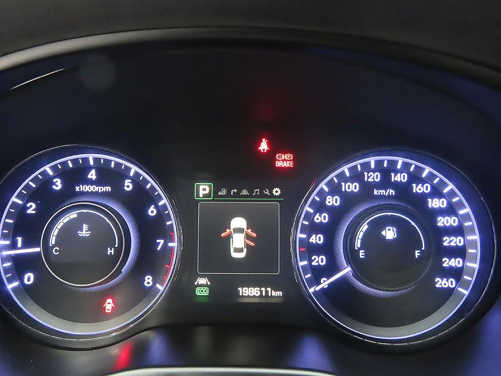 HYUNDAI Aslan - Vista 11