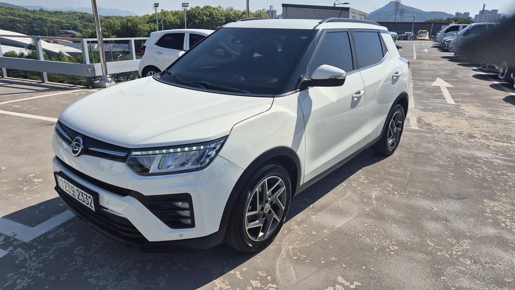 Ssangyong Tivoli 2022 Blanco - Importación desde Corea - HF Imports Iquique - Foto 1