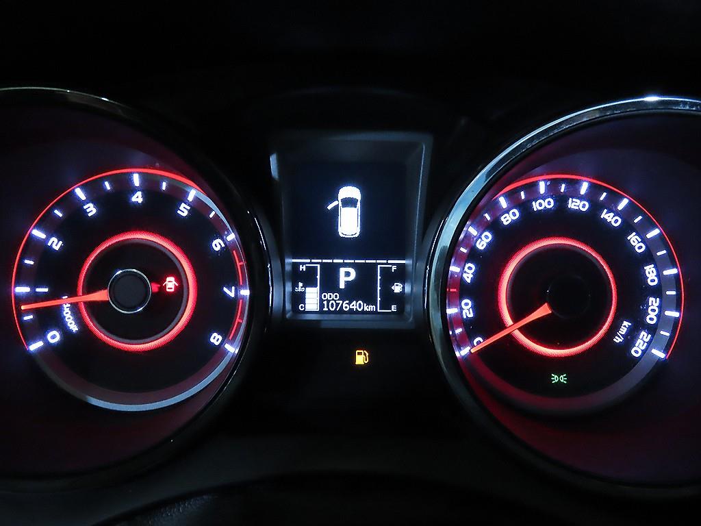 Ssangyong Tivoli - Vista 9