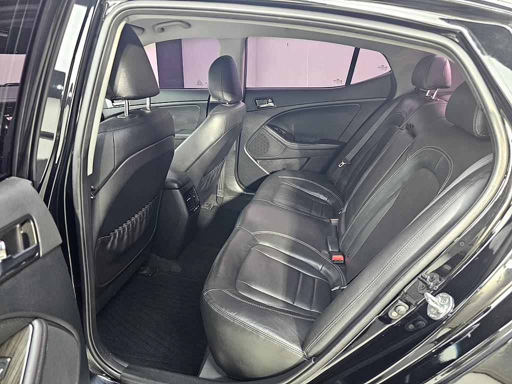 KIA K5 - Vista 9