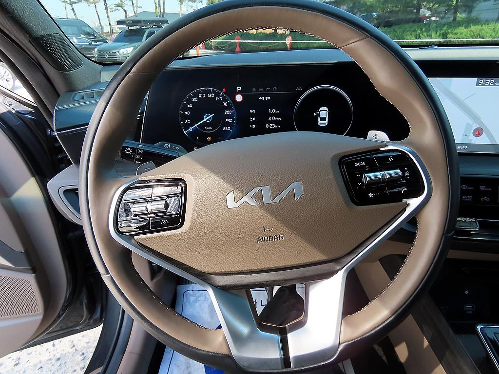 KIA K8 - Vista 8