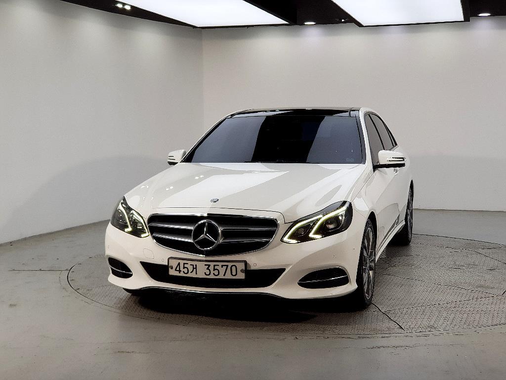 Mercedes Benz E class - Vista 2