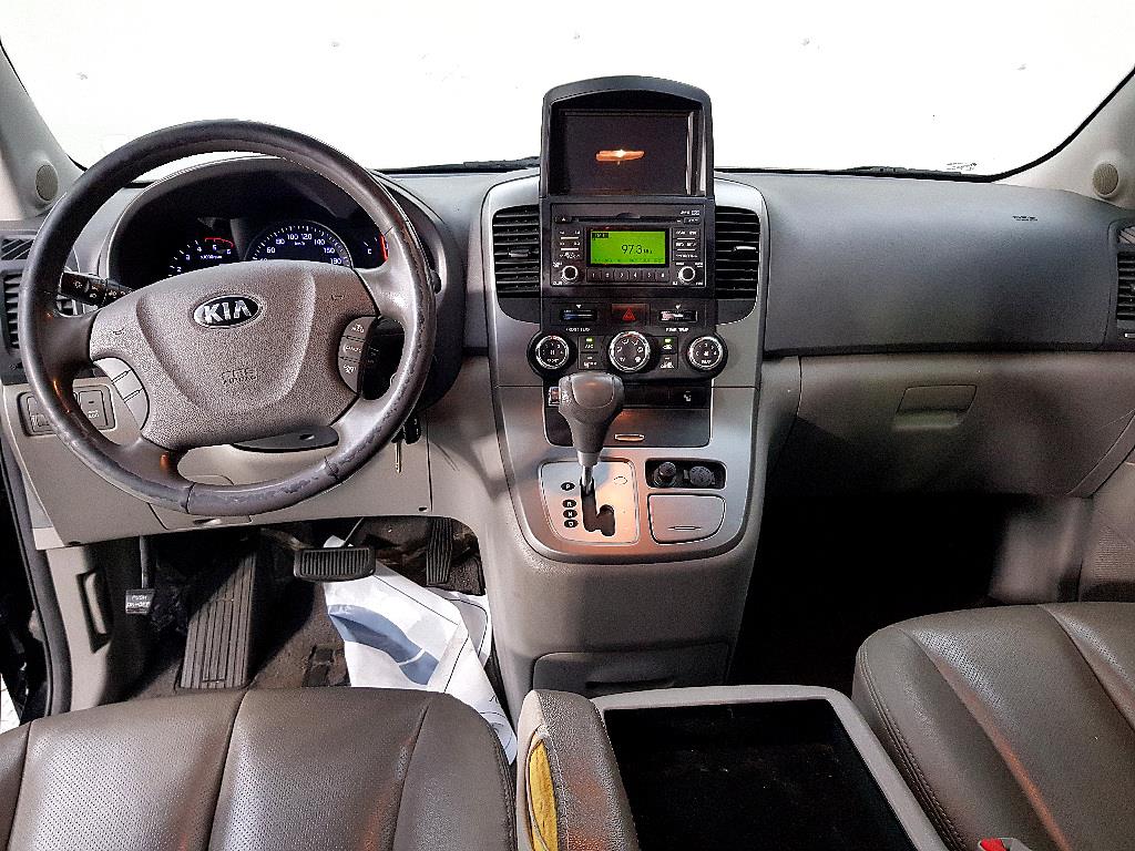 KIA Carnival - Vista 5