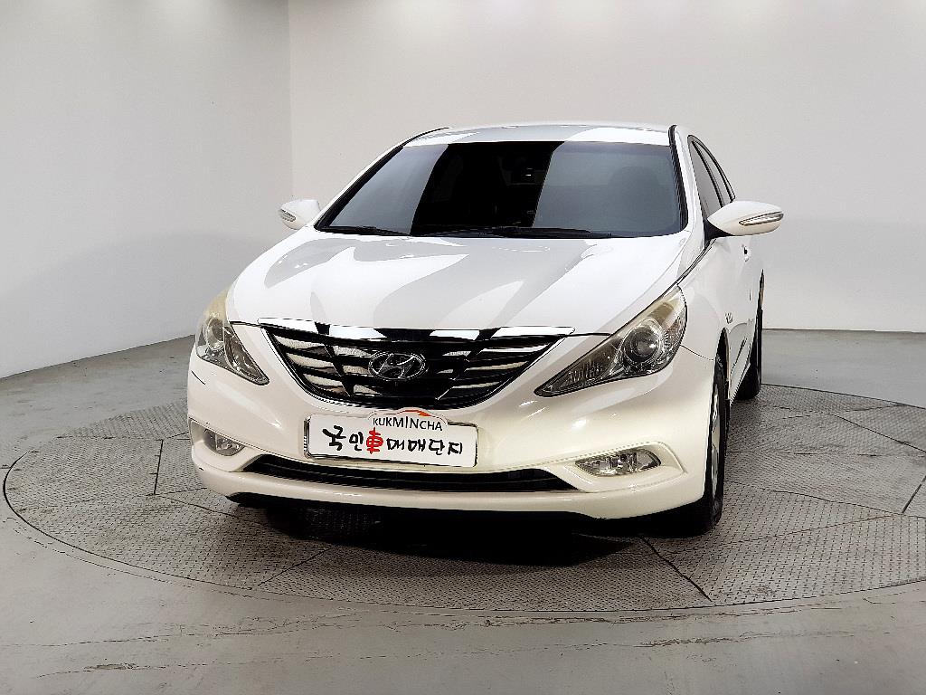 HYUNDAI Sonata - Vista 2