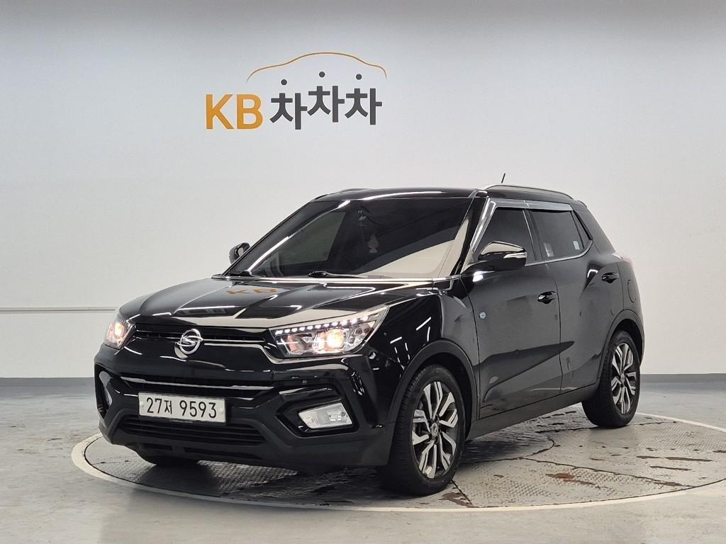 Ssangyong Tivoli 2018 Negro - Importación desde Corea - HF Imports Iquique - Foto 1