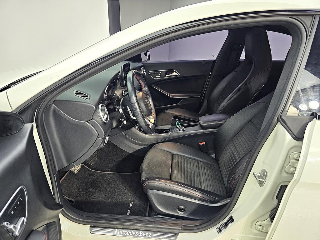 Mercedes Benz CLA Class - Vista 8