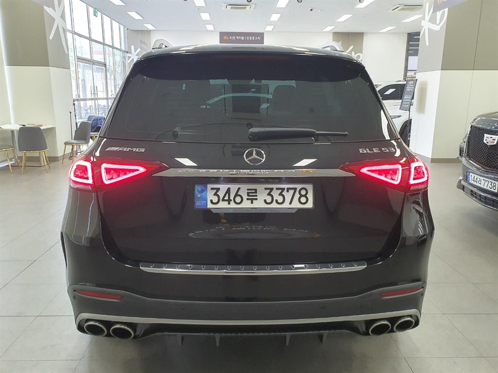 Mercedes Benz GLE Class - Vista 3