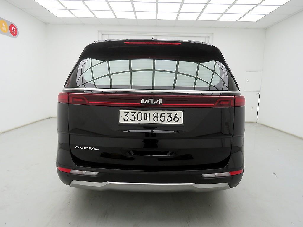 KIA Carnival - Vista 3