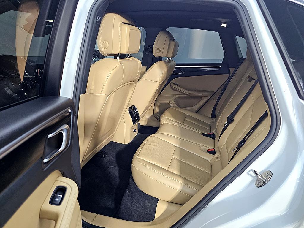 Porsche Macan - Vista 9