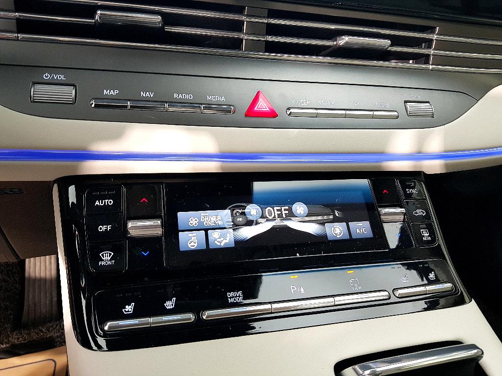 HYUNDAI Grandeur - Vista 11