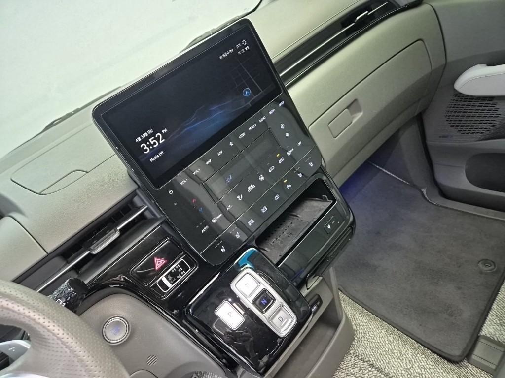 HYUNDAI Staria 2022 Negro - Importación desde Corea - HF Imports Iquique - Foto 17