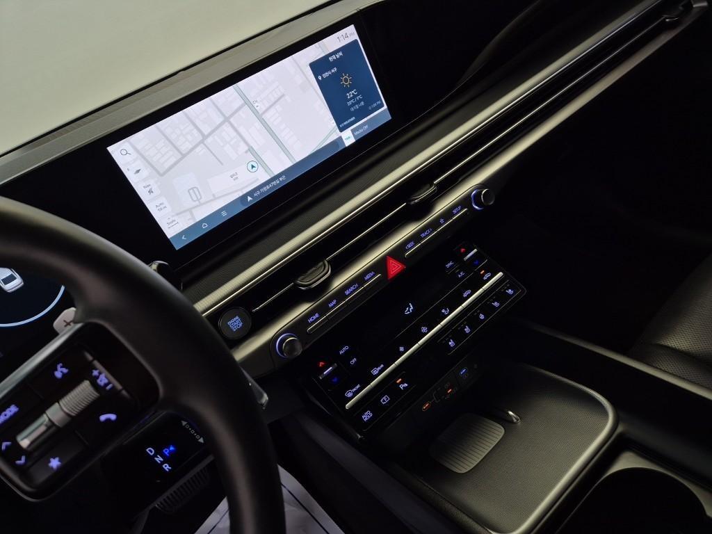 HYUNDAI Grandeur - Vista 10