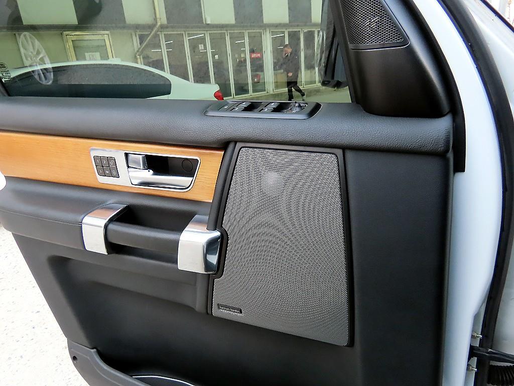 Land Rover Discovery - Vista 11