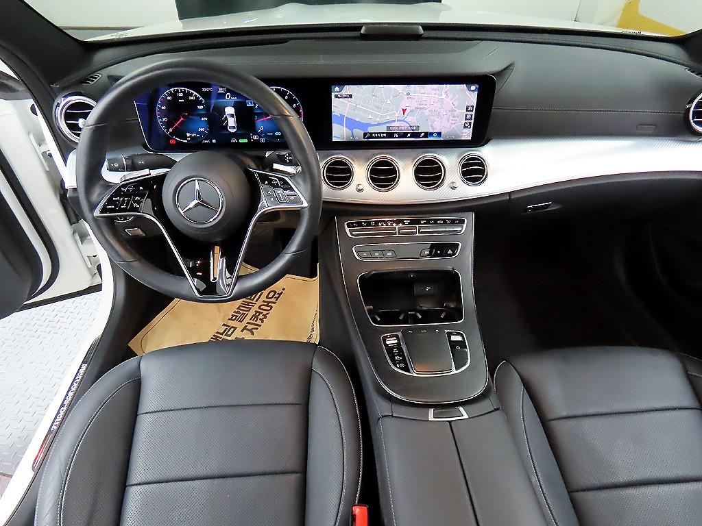 Mercedes Benz E class - Vista 7