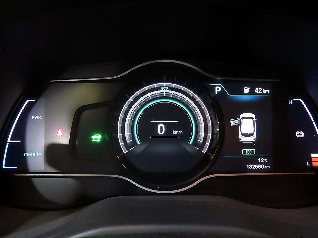 HYUNDAI Kona - Vista 9