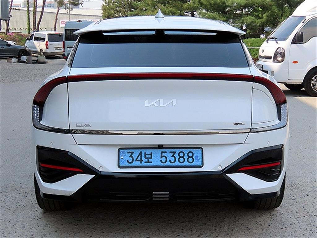 KIA EV6 - Vista 4
